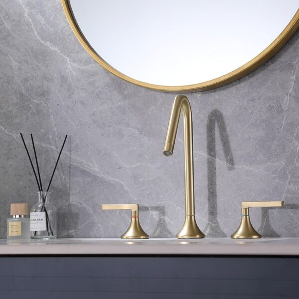 Brushed Gold Bathroom Faucet 2 Handle 3 Hole Brass Sink Faucet Bathroom Basin Water Mixer Taps For Bathroom - Imagem 4