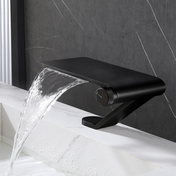 Matte Black Waterfall Basin Mixer Faucet Brass Single Handle Wash Basin Faucet Deck Mounted Bathroom Sink Faucet